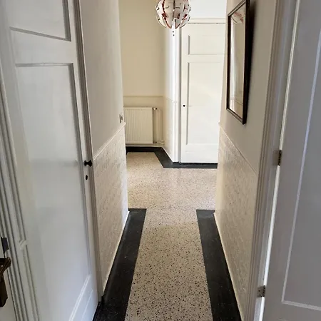 Spacious With Roof Terrace And Balcony شقة *