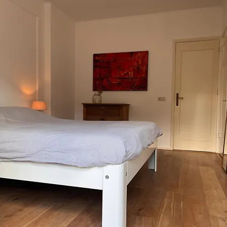 Spacious With Roof Terrace And Balcony Appartamento Arnhem