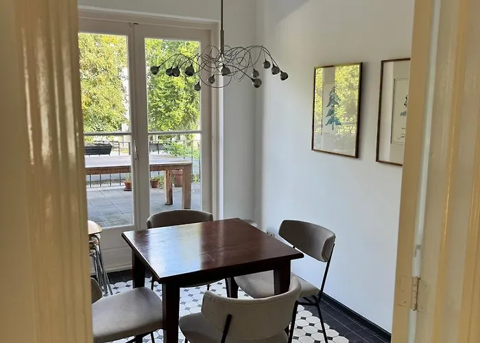 Διαμέρισμα Spacious With Roof Terrace And Balcony Άρνεμ